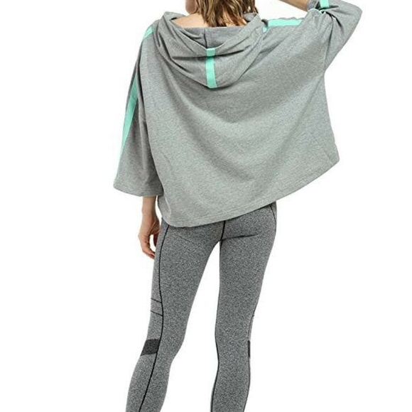 Oversize Crop Sweatshirt 🔥 - Picture 8 of 13